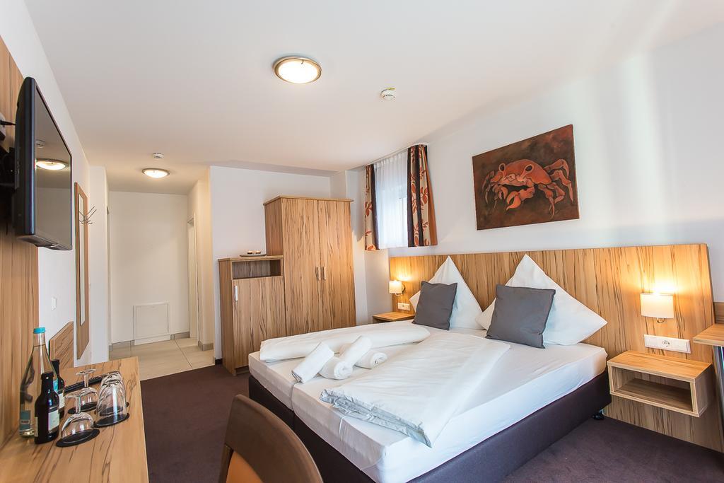 Aparthotel Schaefer Boardinghouse à Gröbenzell Extérieur photo